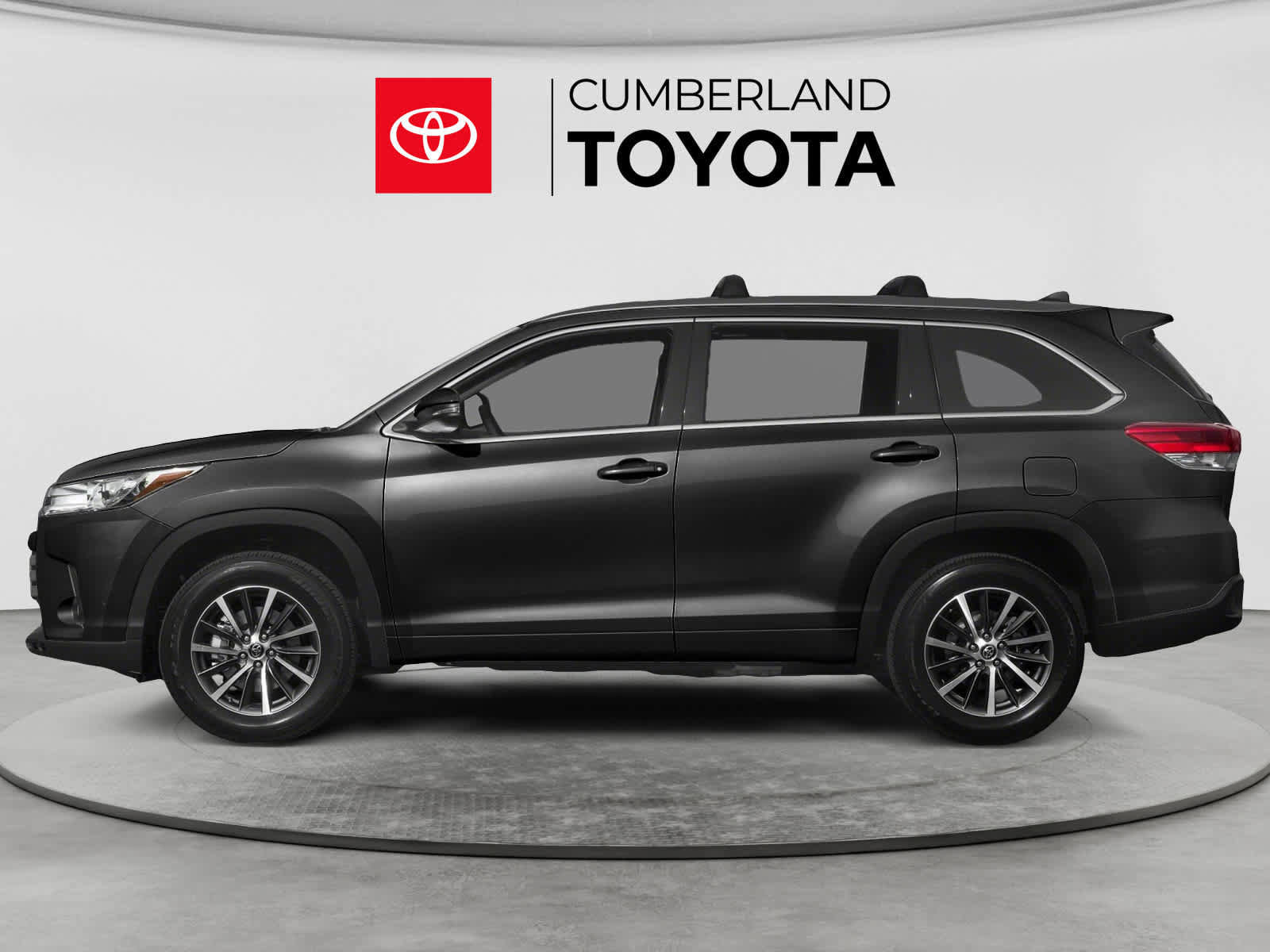 Used 2019 Toyota Highlander XLE FWD image 3