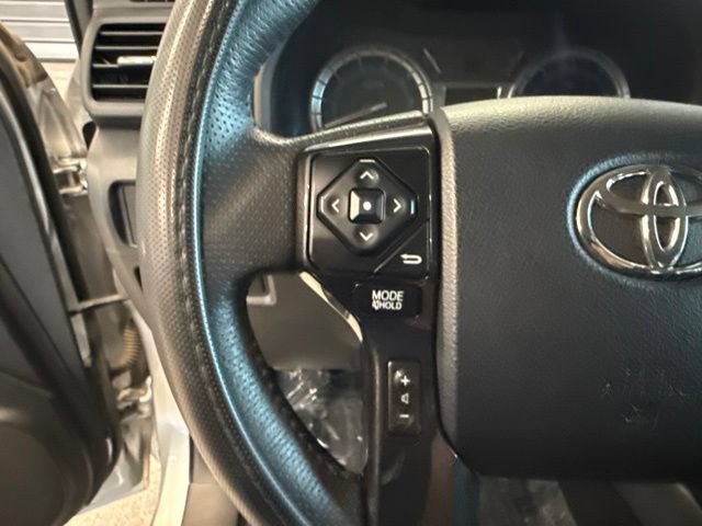 Used 2019 Toyota 4Runner TRD Off-Road Premium AWD/4WD image 13