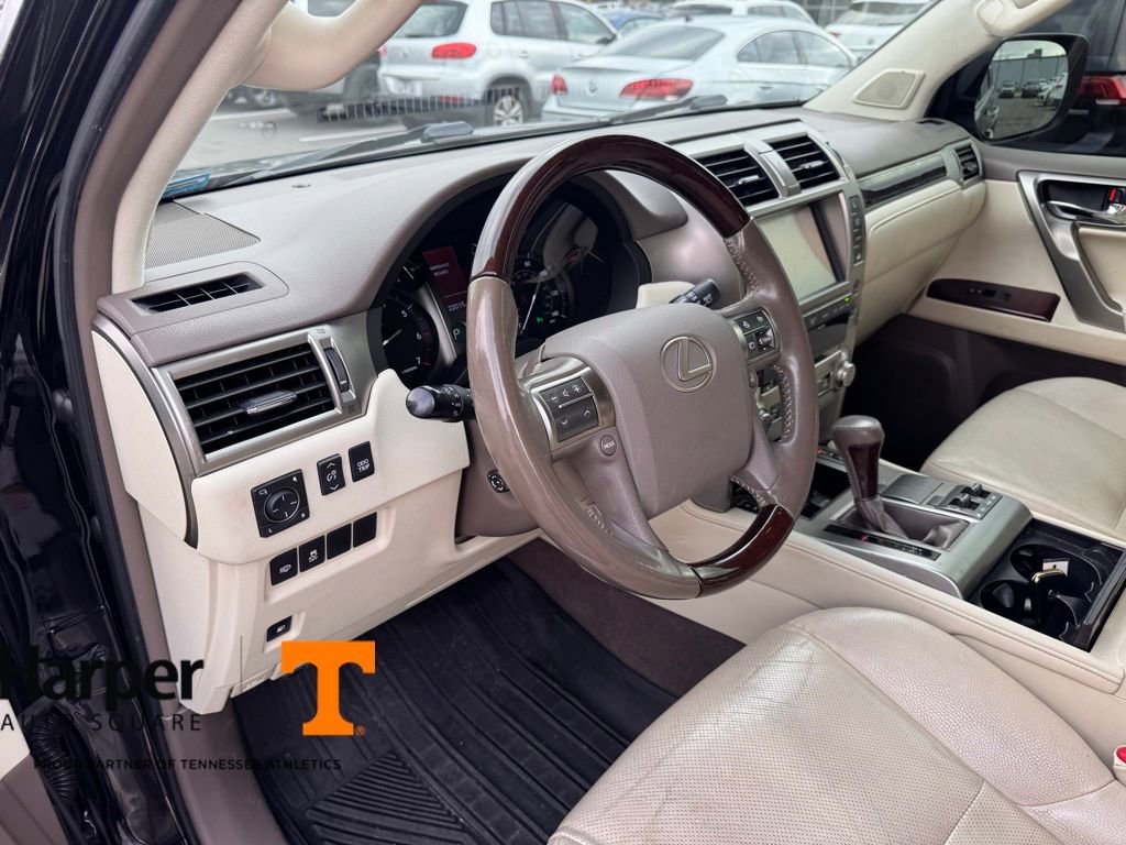 Used 2019 Lexus GX 460 image 14