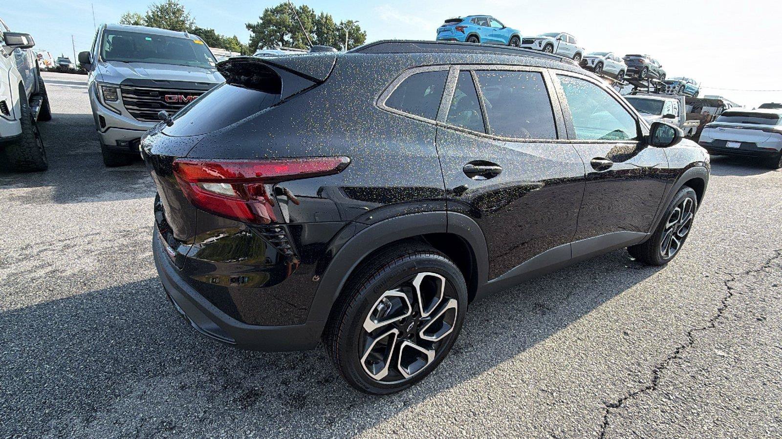 New 2026 Chevrolet Trax RS w/ Sunroof Package FWD image 10