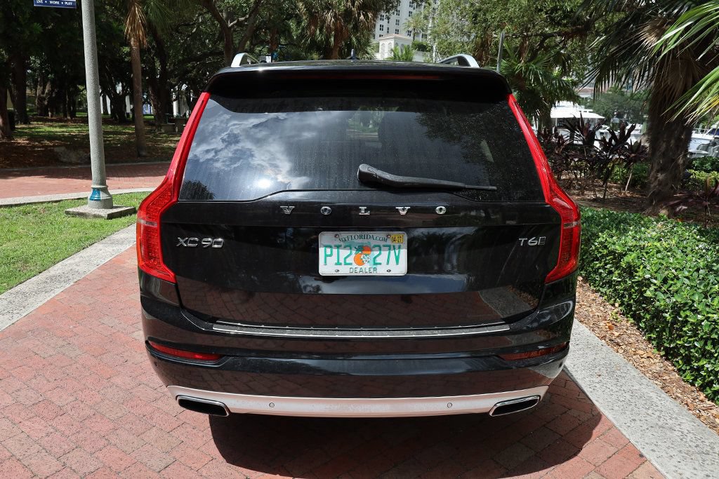 Used 2018 Volvo XC90 T6 Momentum w/ Convenience Package AWD/4WD image 21