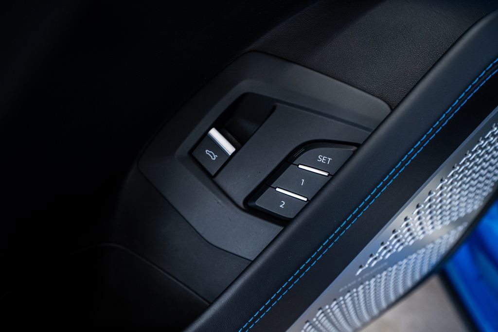 Used 2020 Lamborghini Urus image 36