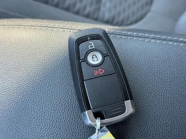 Used 2020 Ford Escape SE AWD/4WD image 29