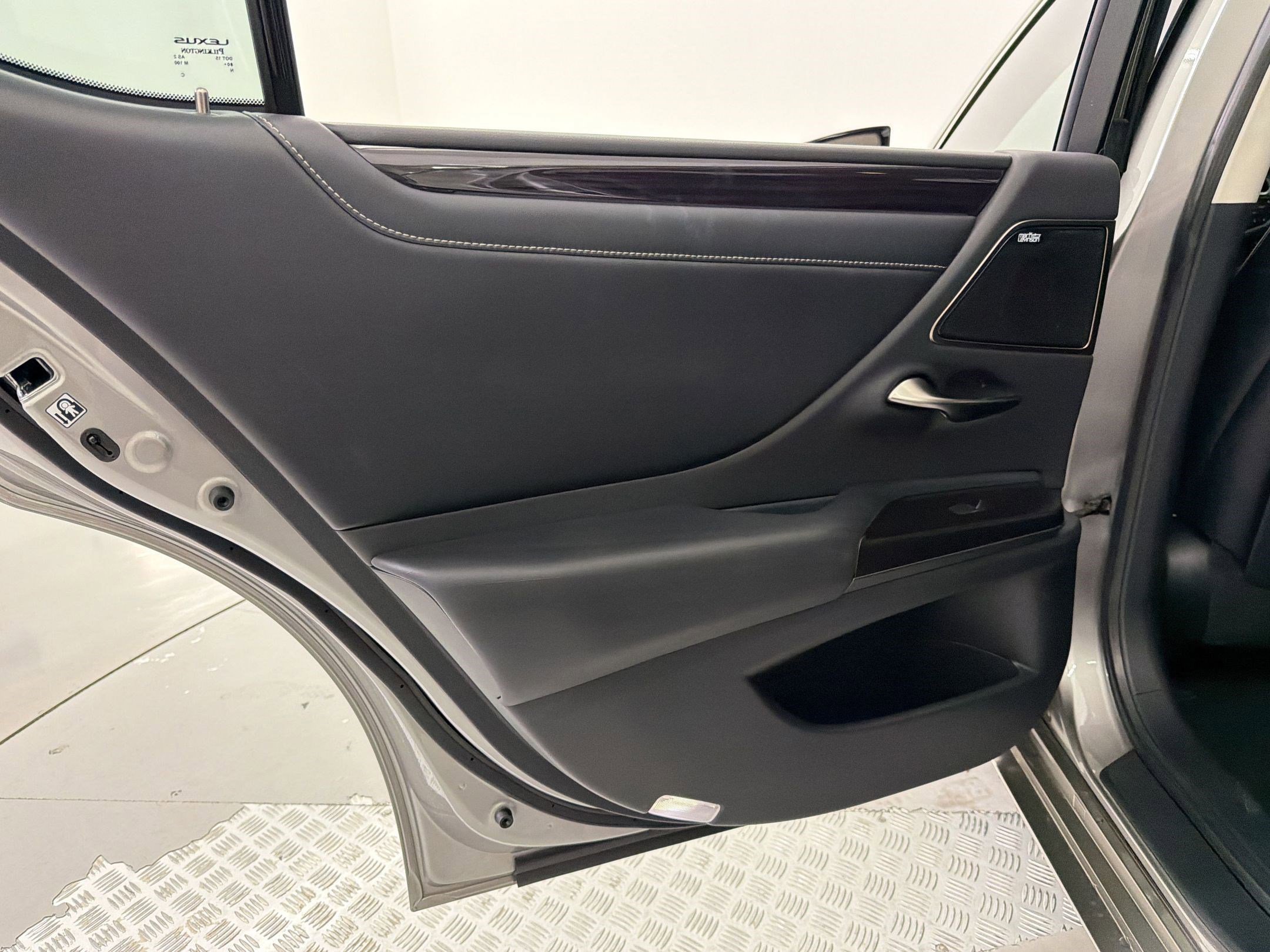 Used 2019 Lexus ES 350 FWD image 25