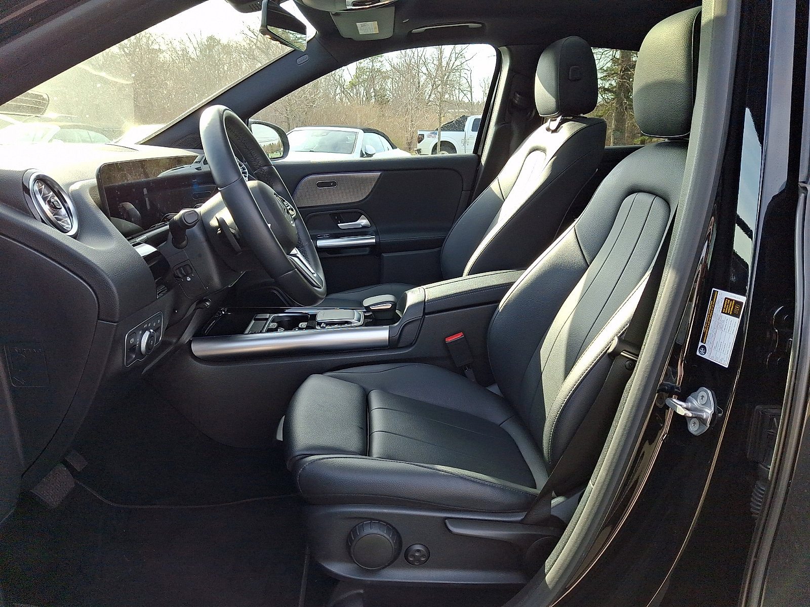 Certified 2022 Mercedes-Benz GLA 250 4MATIC image 13