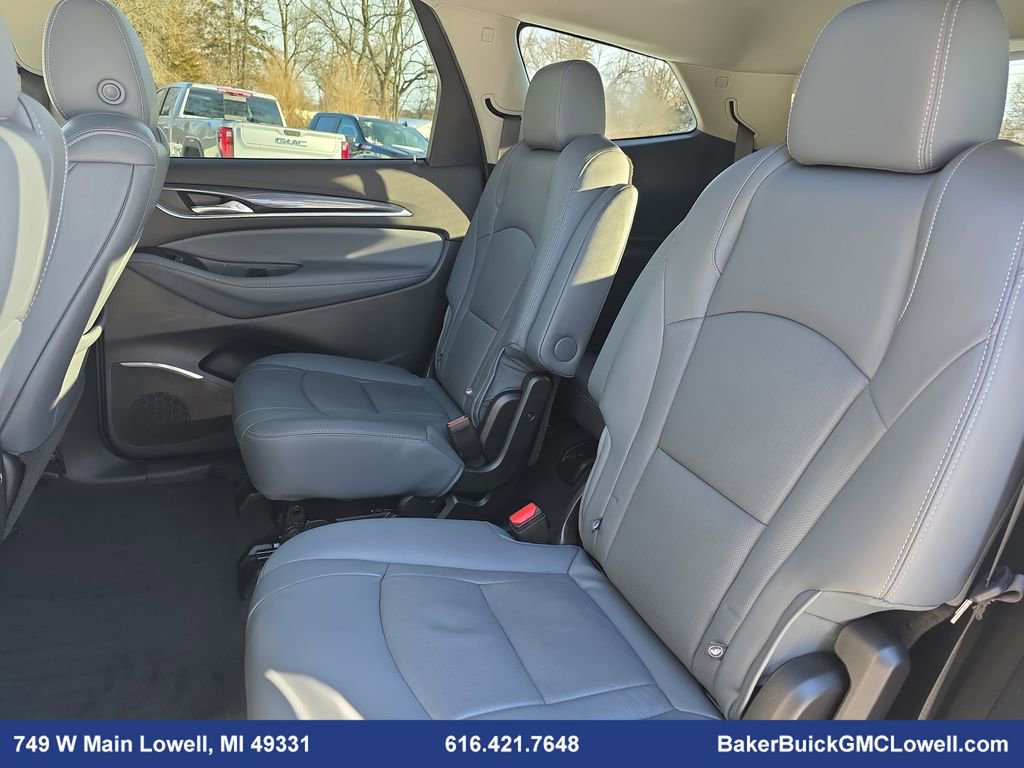 Used 2021 Buick Enclave Essence image 15