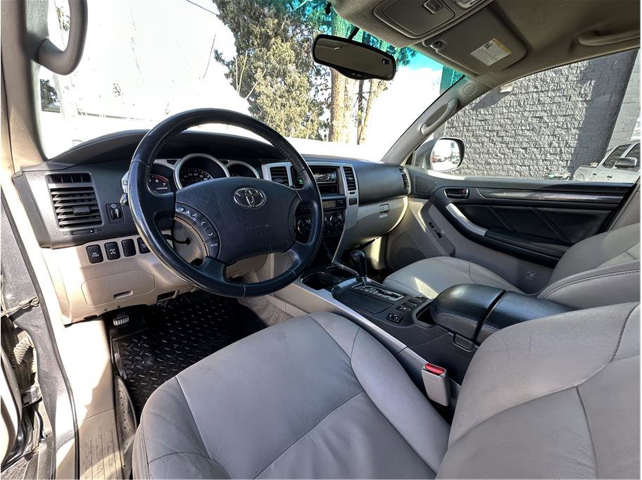 Used 2005 Toyota 4Runner Limited image 14