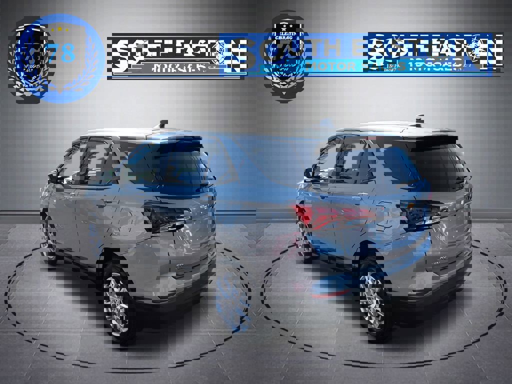 Used 2024 Chevrolet Equinox LS image 7