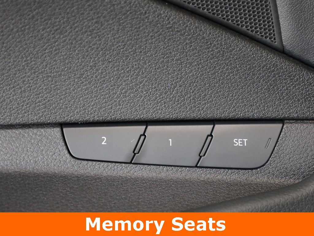 Used 2023 Audi e-tron Premium Plus w/ Premium Plus Package image 10
