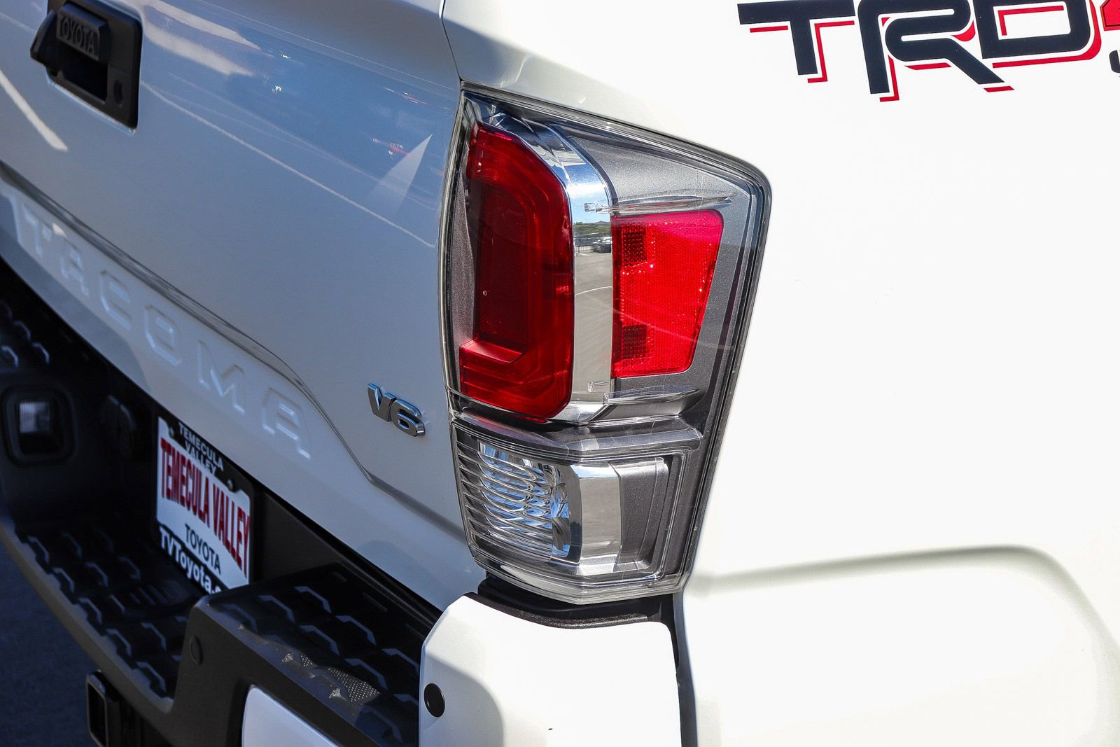 Certified 2023 Toyota Tacoma TRD Off-Road w/ Advanced Technology Package AWD/4WD image 8