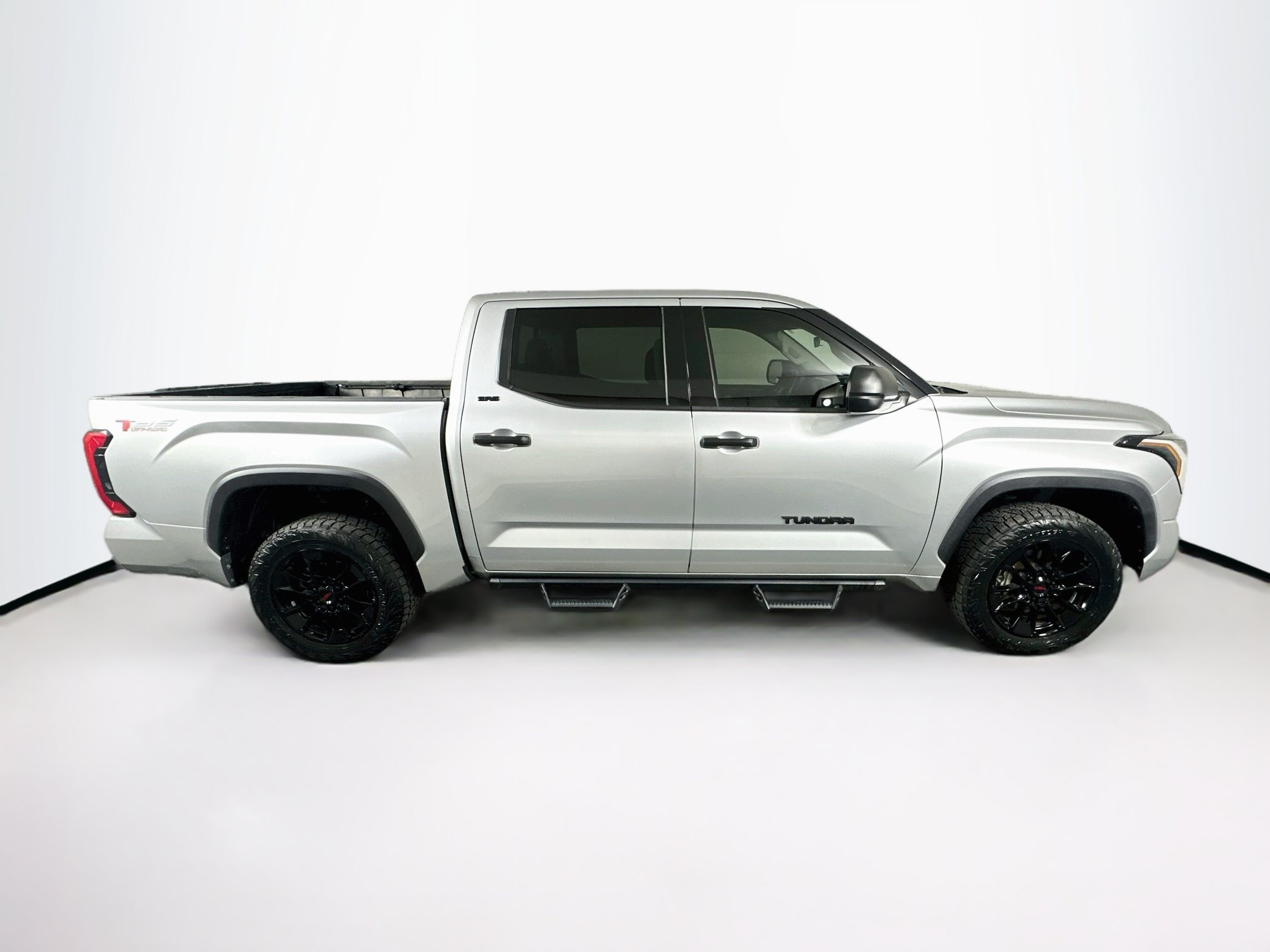 Used 2023 Toyota Tundra SR5 AWD/4WD image 10