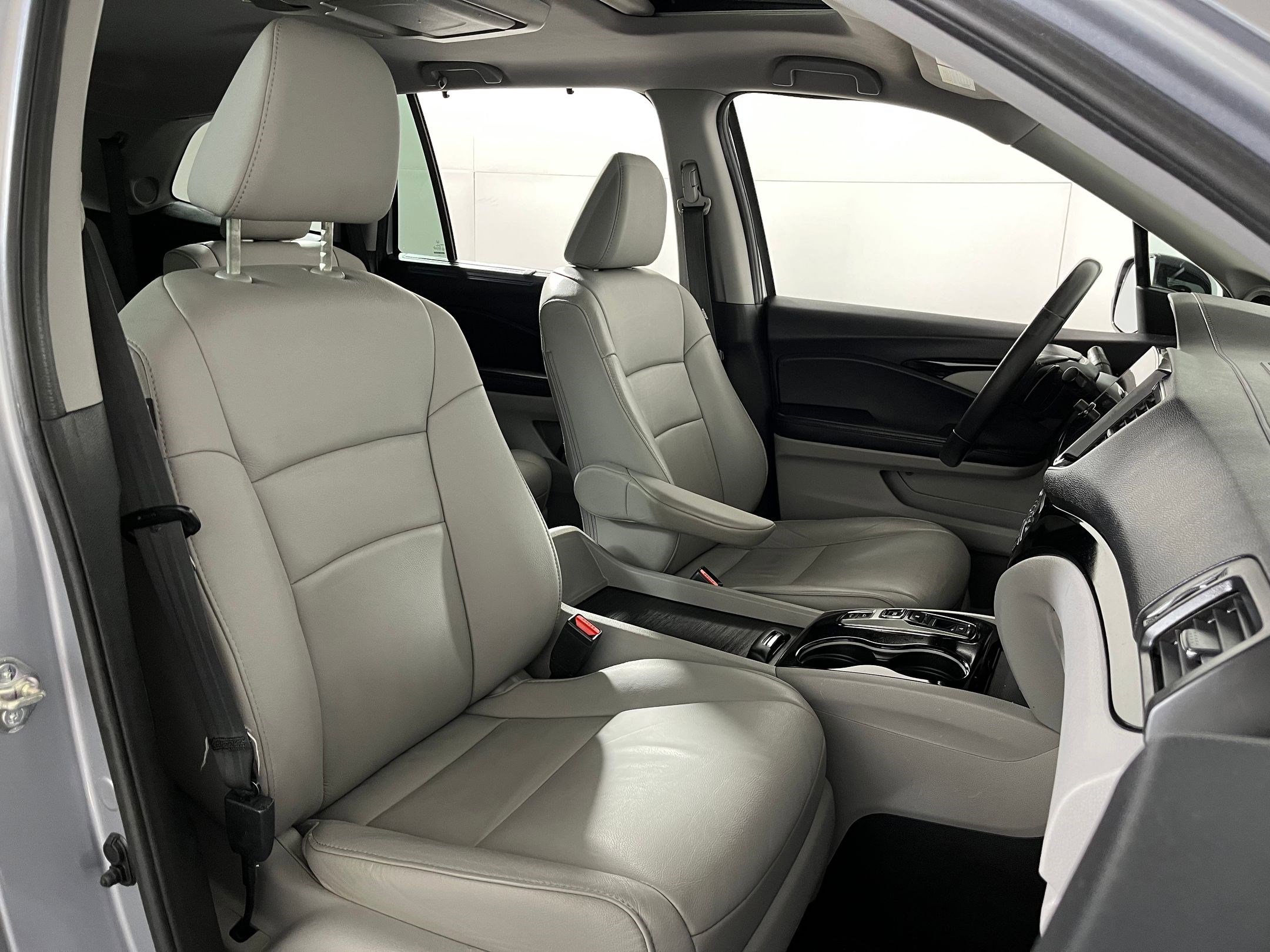 Certified 2019 Honda Pilot Touring image 26