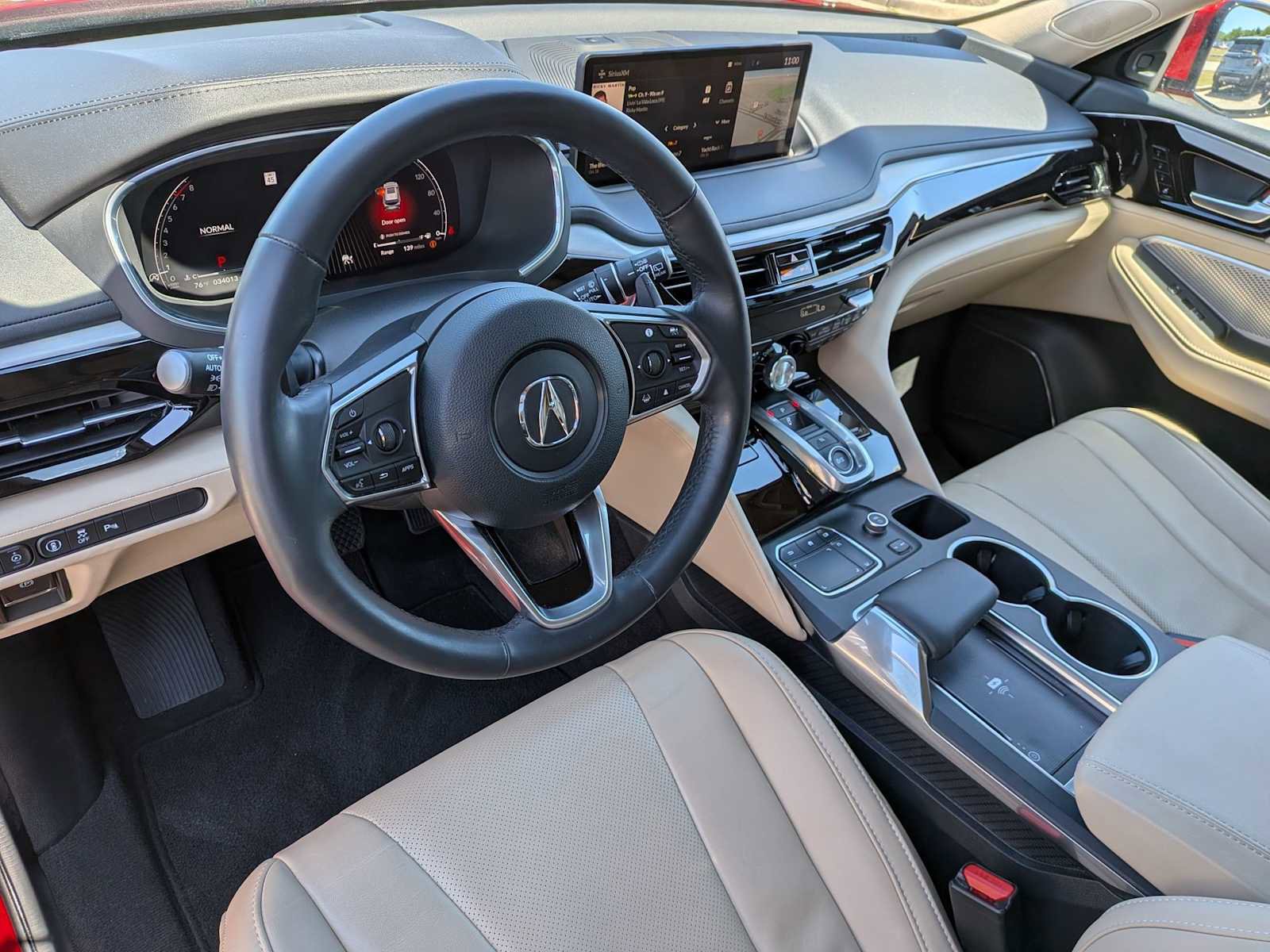 Used 2024 Acura MDX SH-AWD w/ Technology Package image 14