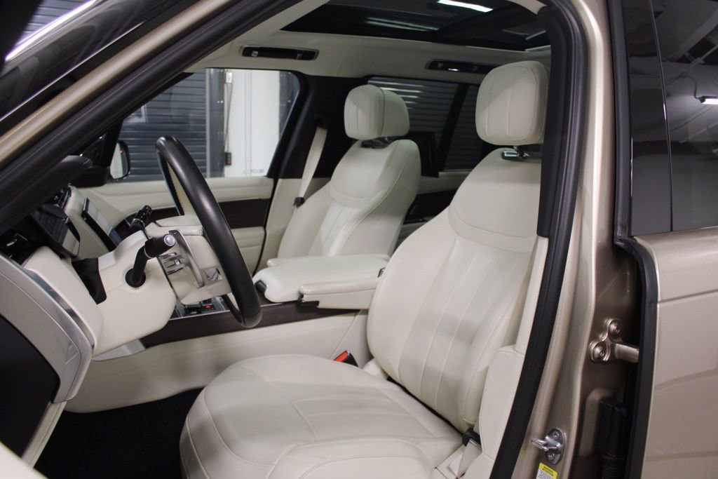 Used 2023 Land Rover Range Rover Autobiography image 5