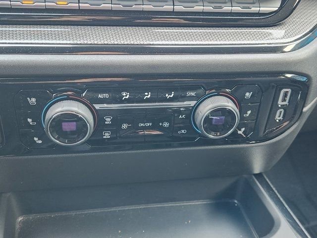 Used 2025 Chevrolet Silverado 1500 ZR2 w/ Technology Package image 22