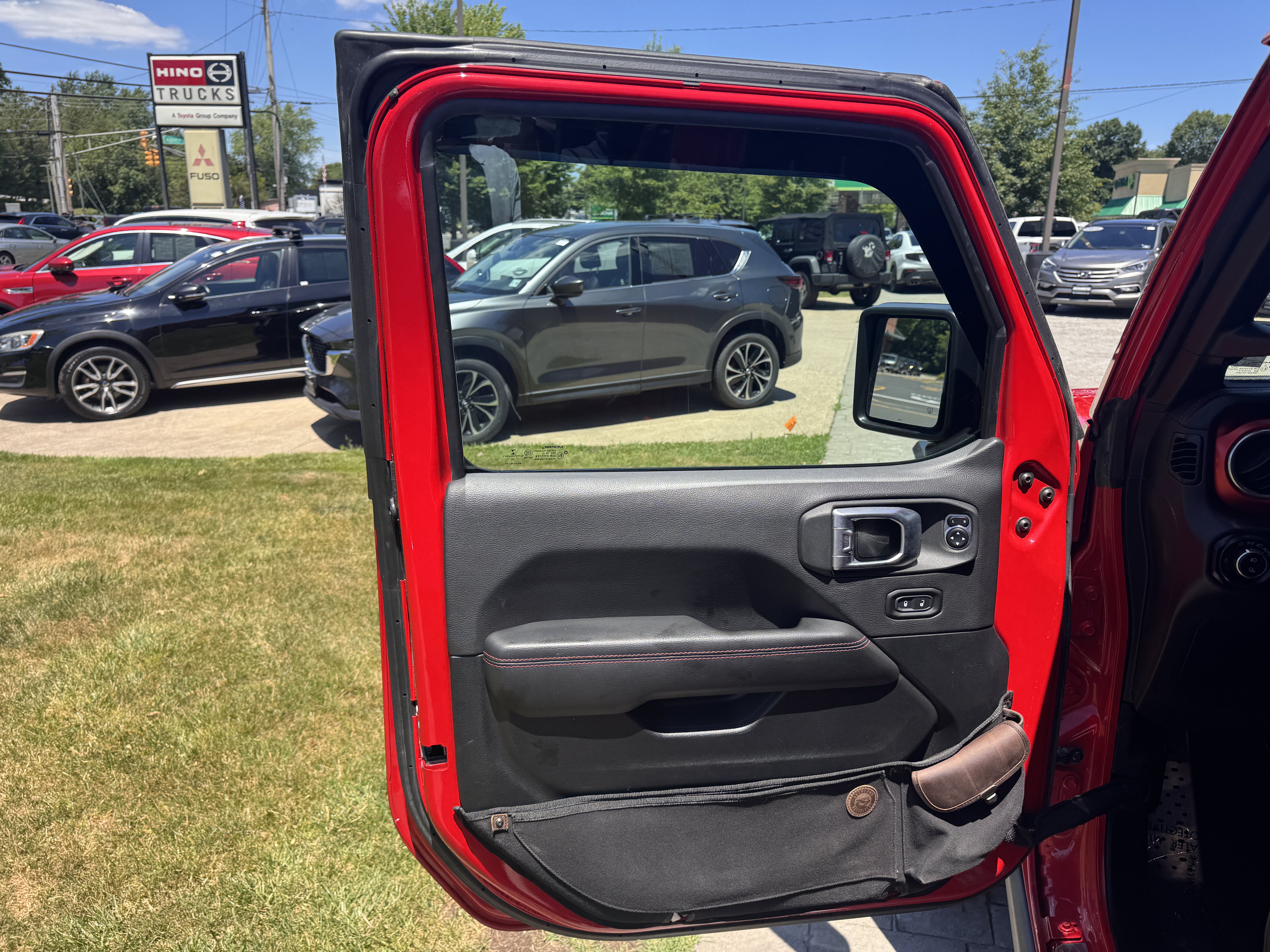 Used 2021 Jeep Gladiator Rubicon AWD/4WD image 22