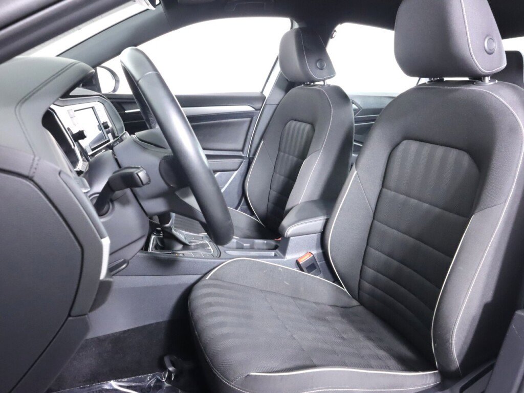 Used 2023 Volkswagen Jetta Sport image 26
