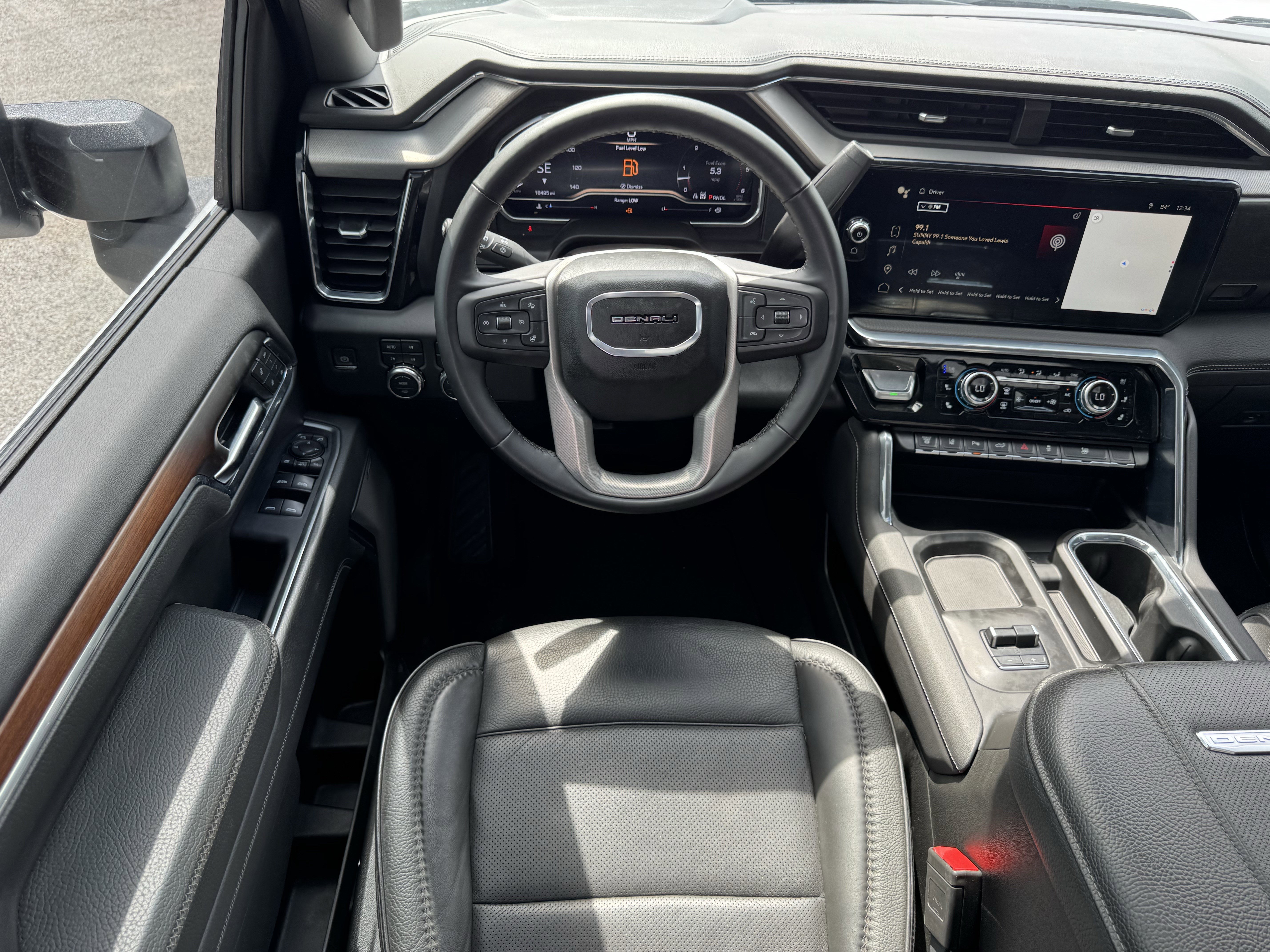 Used 2025 GMC Sierra 3500 Denali image 15