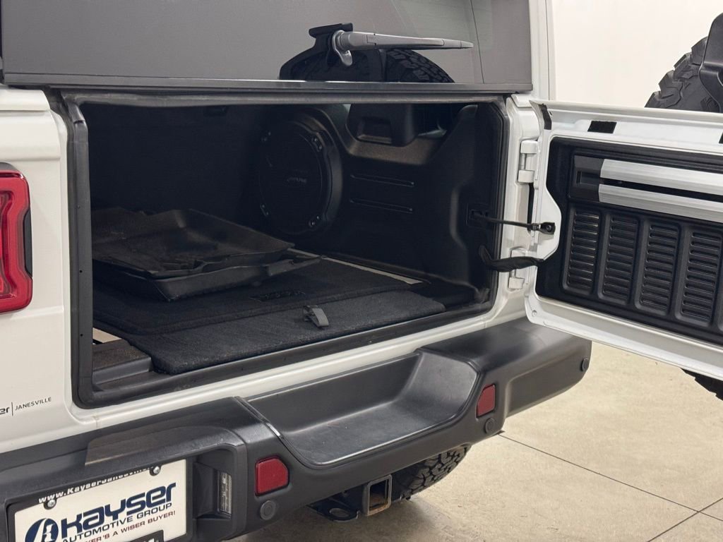Used 2021 Jeep Wrangler Unlimited Rubicon w/ Trailer Tow Package image 29