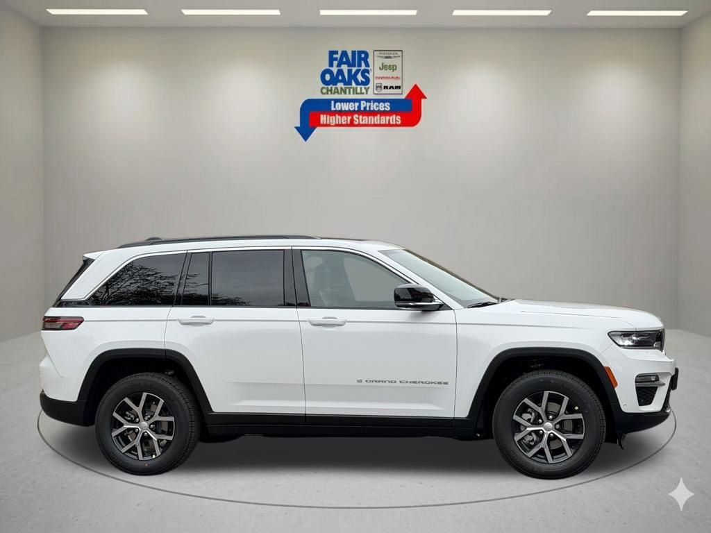 New 2025 Jeep Grand Cherokee Limited w/ Luxury Tech Group II AWD/4WD image 4