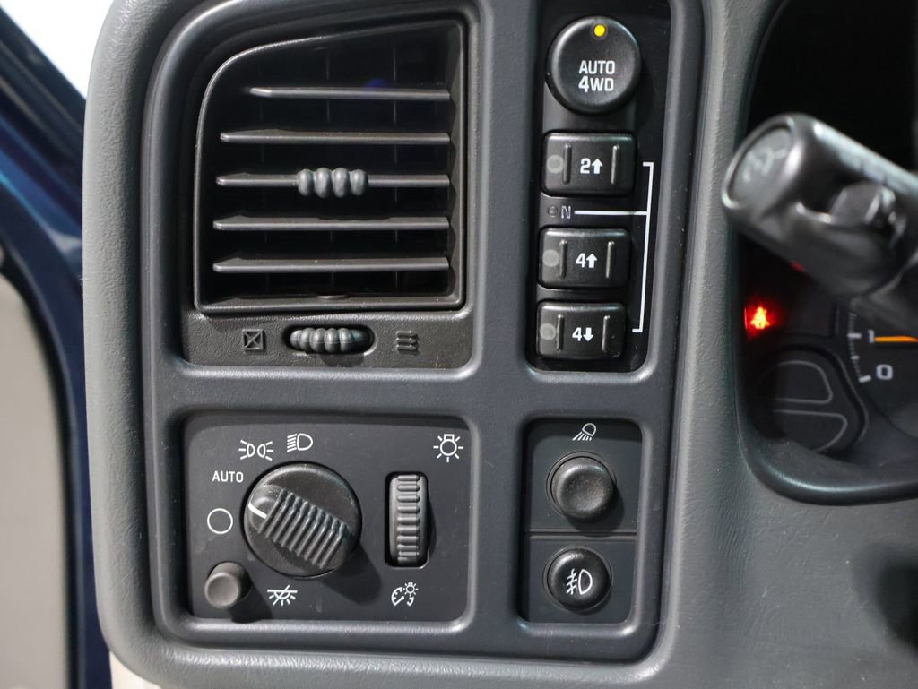 Used 2006 Chevrolet Avalanche LS image 26