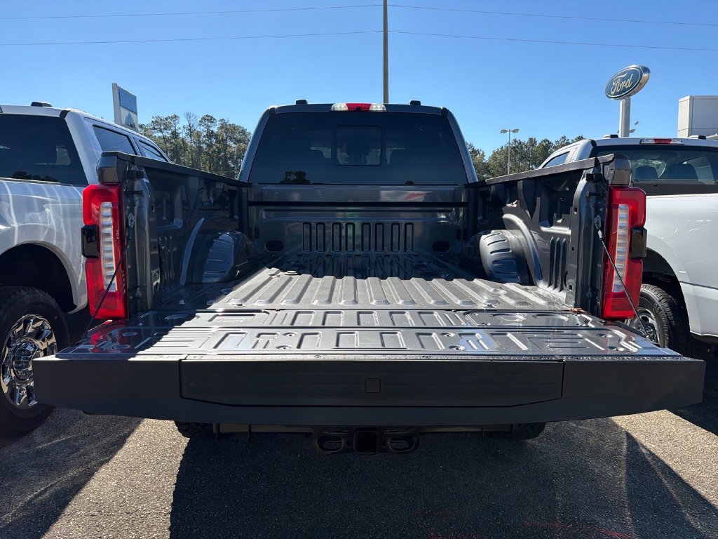 New 2027 Ford F250 XL w/ Tremor Off-Road Package AWD/4WD image 9