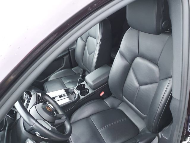 Used 2023 Porsche Macan image 15