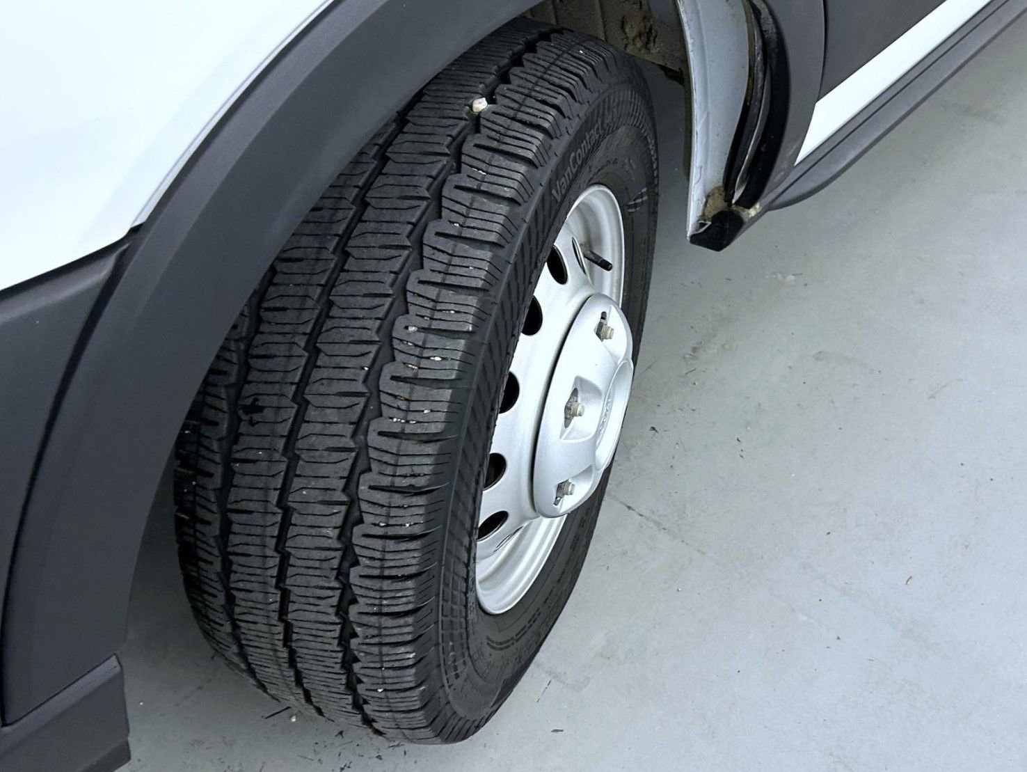 Used 2024 Ford Transit 350 XL image 21