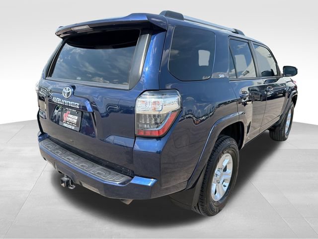 Used 2021 Toyota 4Runner SR5 AWD/4WD image 7