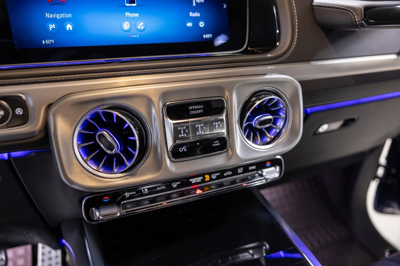 Used 2025 Mercedes-Benz G 63 AMG 4MATIC image 36