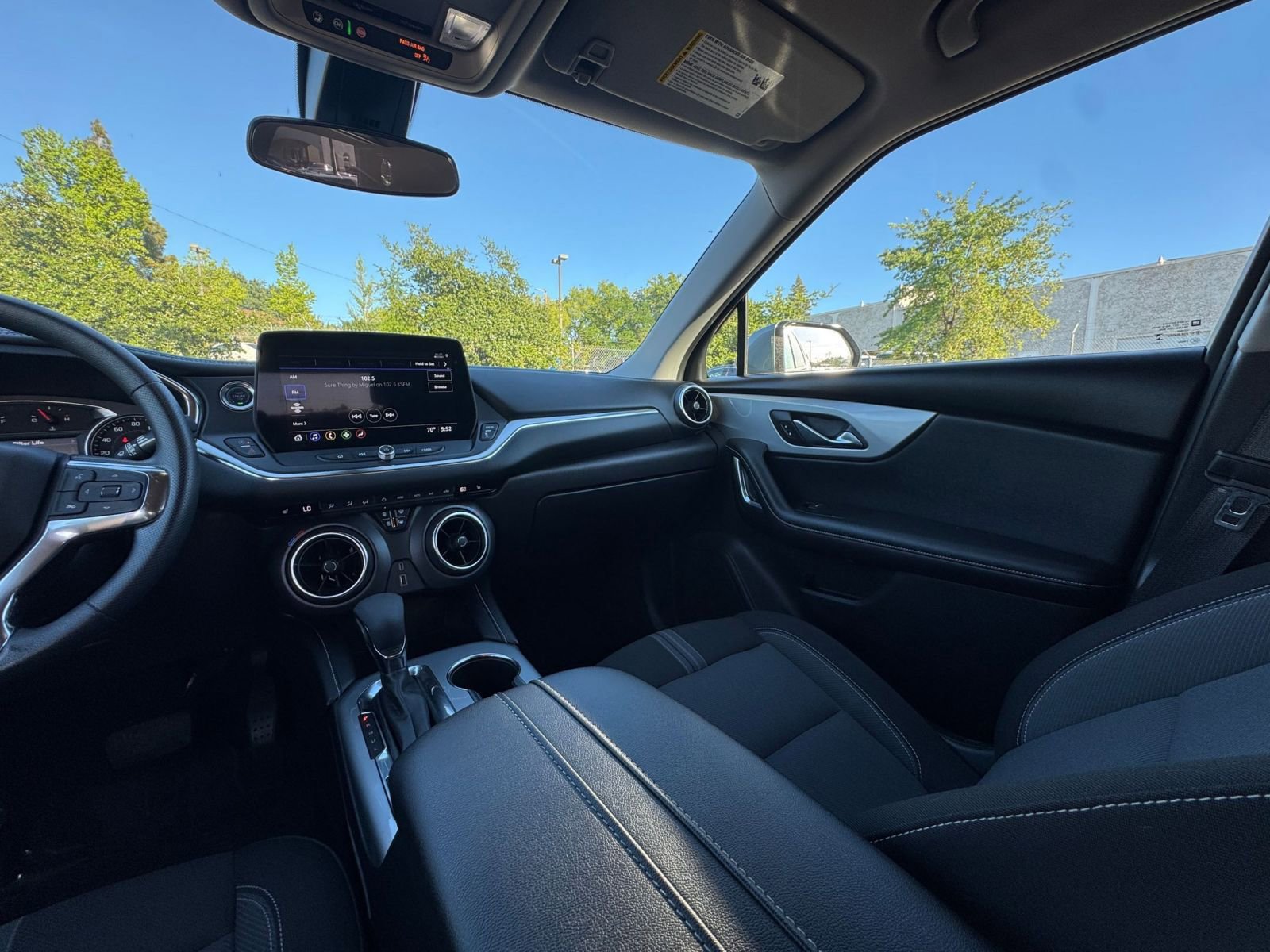 Used 2025 Chevrolet Blazer LT image 37