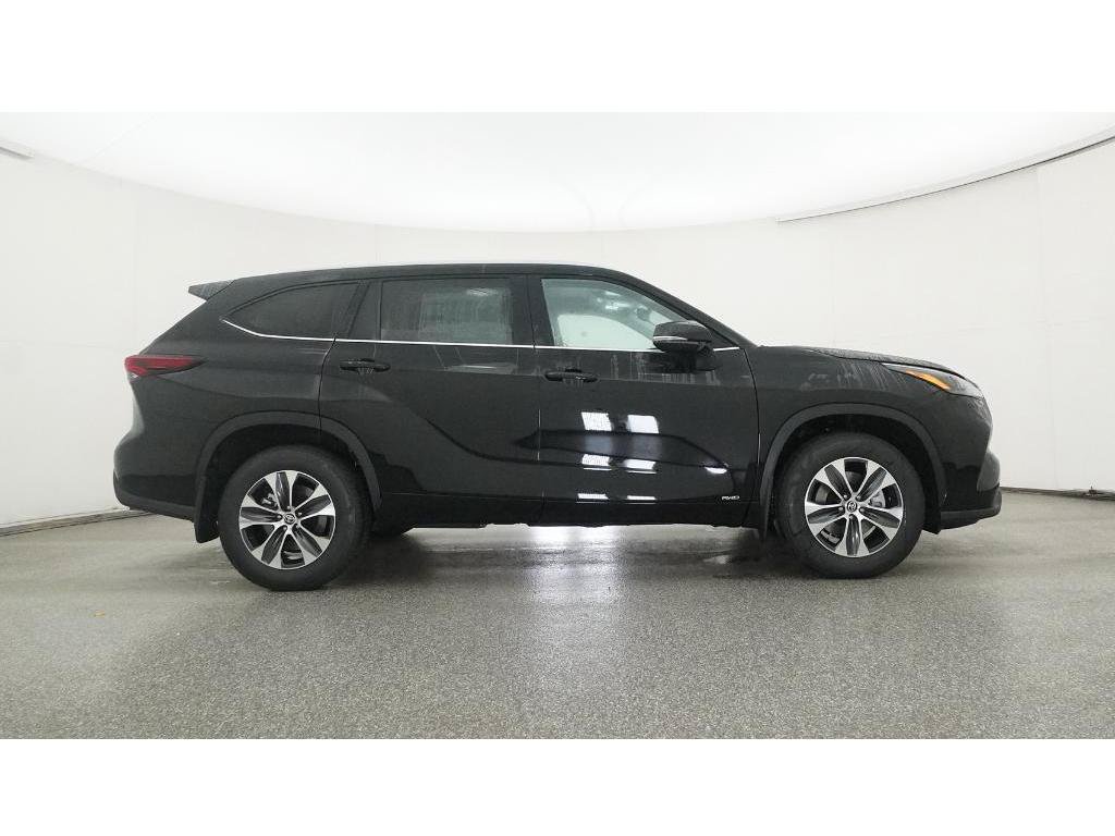 Used 2026 Toyota Highlander XLE AWD/4WD image 33