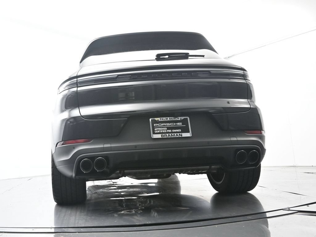 Certified 2025 Porsche Cayenne AWD/4WD image 50