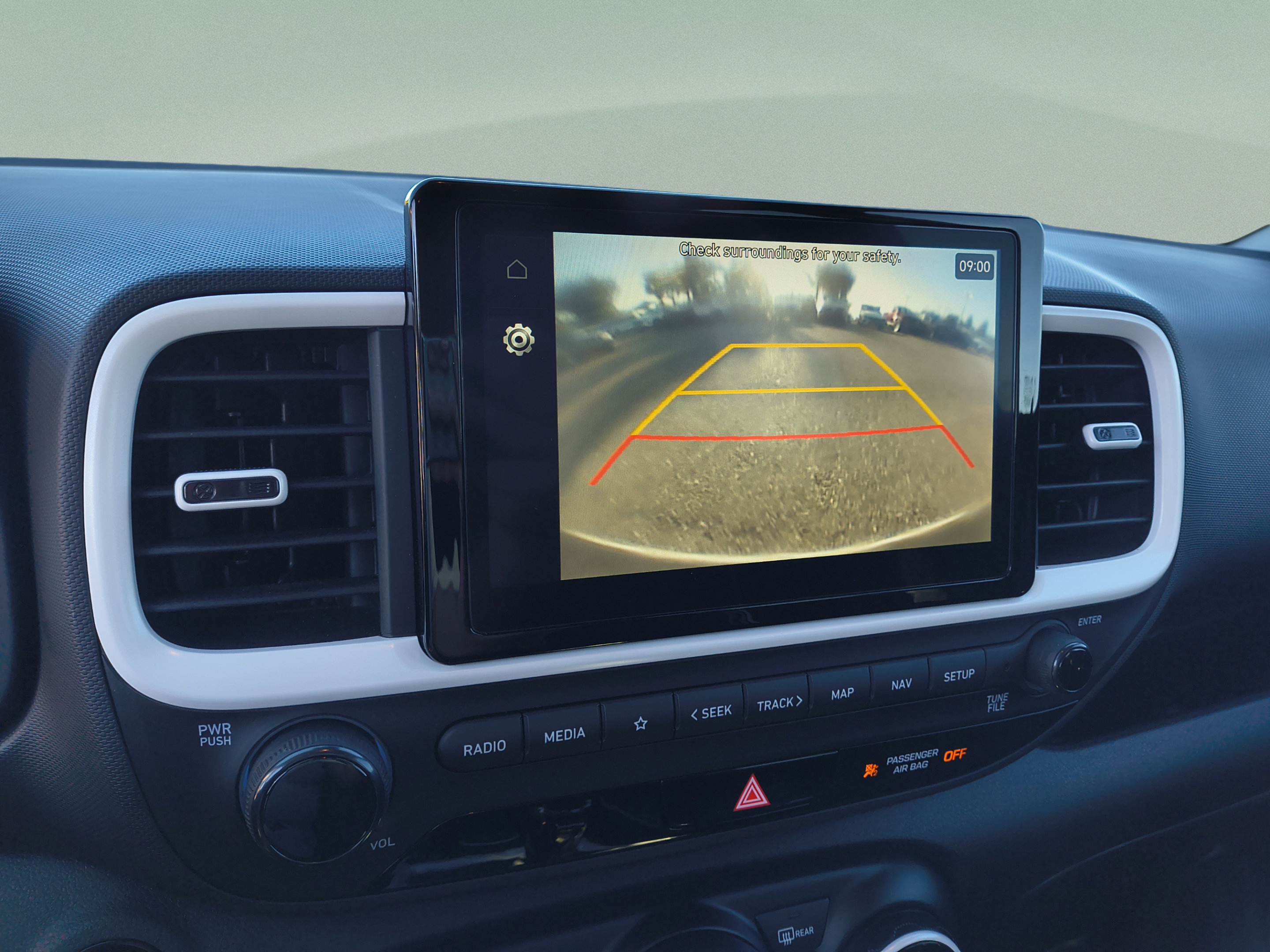 Certified 2023 Hyundai Venue Limited FWD image 20