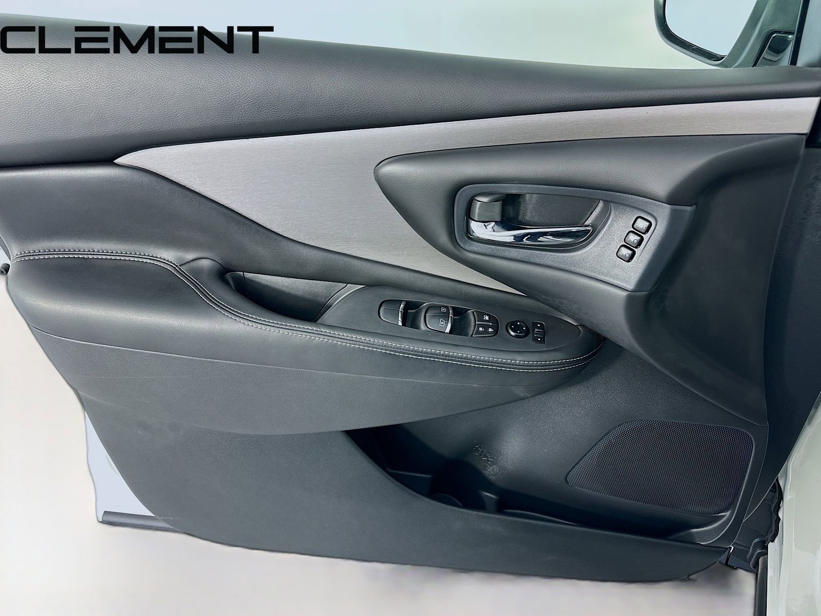 Used 2020 Nissan Murano SL image 28