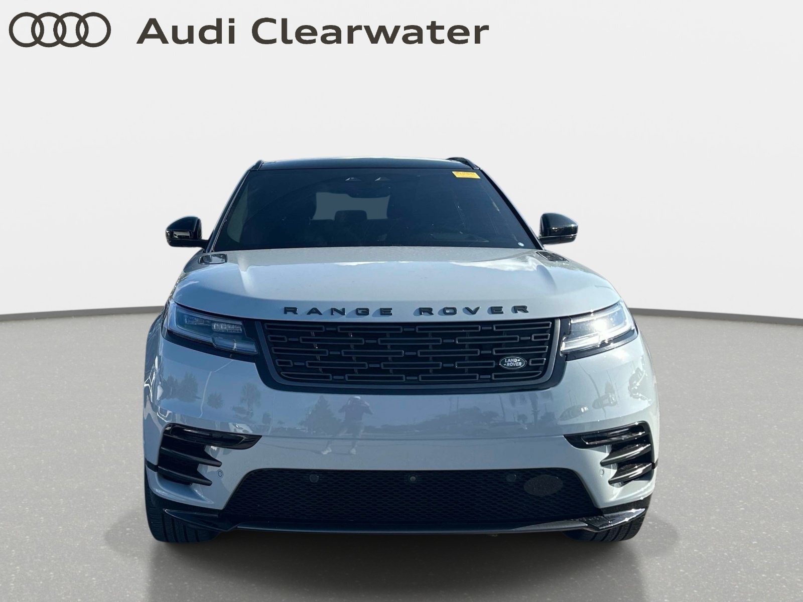Used 2026 Land Rover Range Rover Velar Dynamic SE AWD/4WD image 5