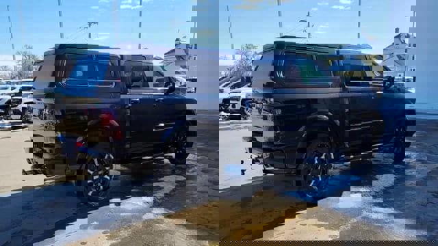 Used 2015 RAM 1500 Sport w/ Black Ram 1500 Sport Group image 8