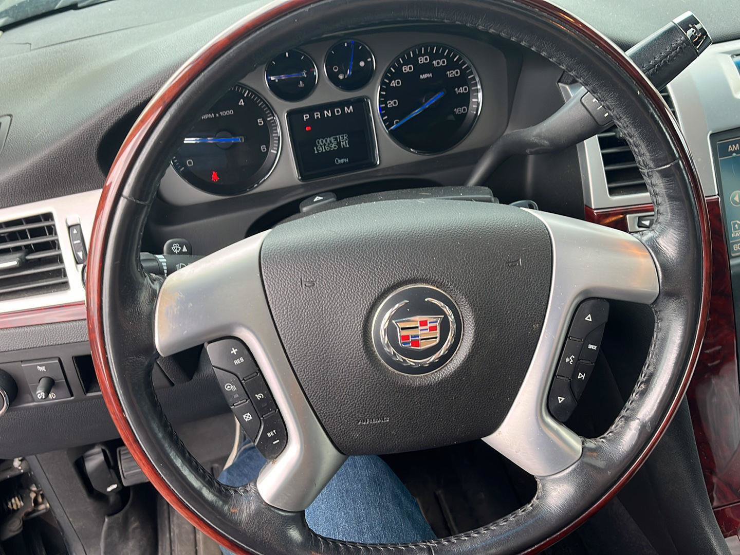 Used 2007 Cadillac Escalade AWD w/ Information Package image 11
