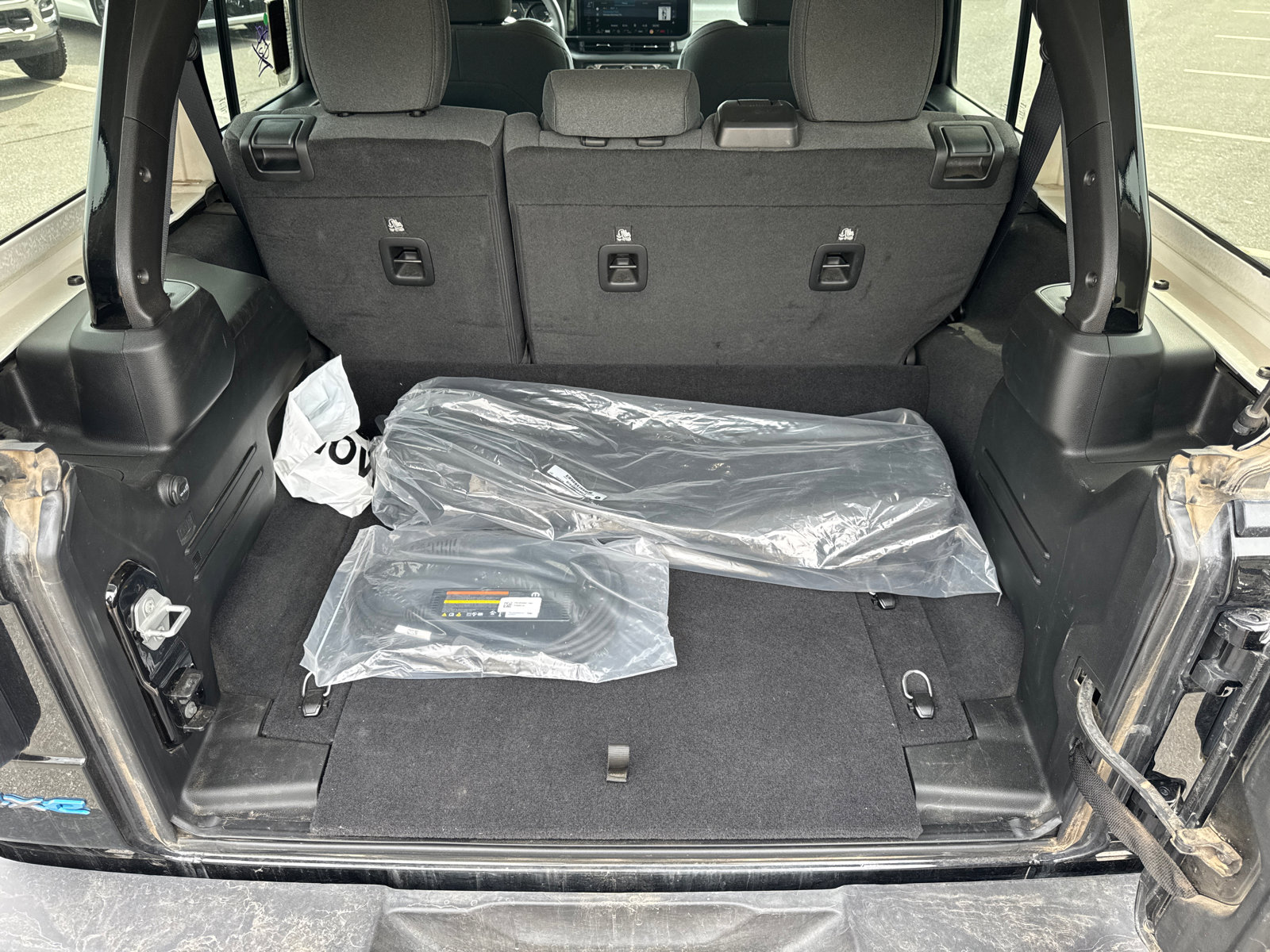 Used 2025 Jeep Wrangler Willys image 19