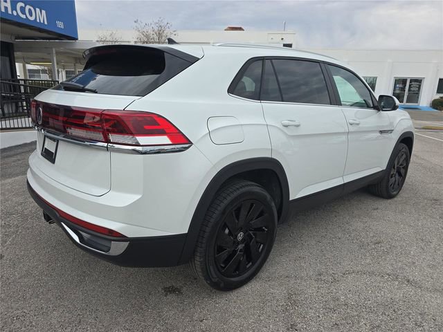 New 2026 Volkswagen Atlas Cross Sport SE image 3