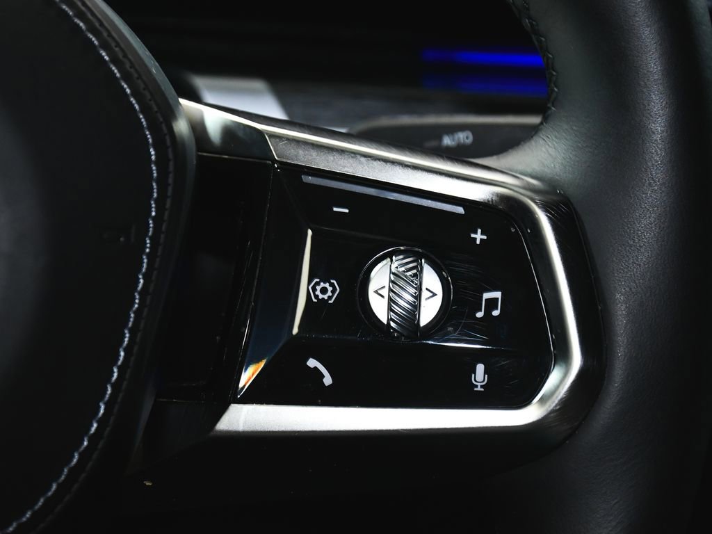 Used 2024 BMW i7 xDrive60 image 48