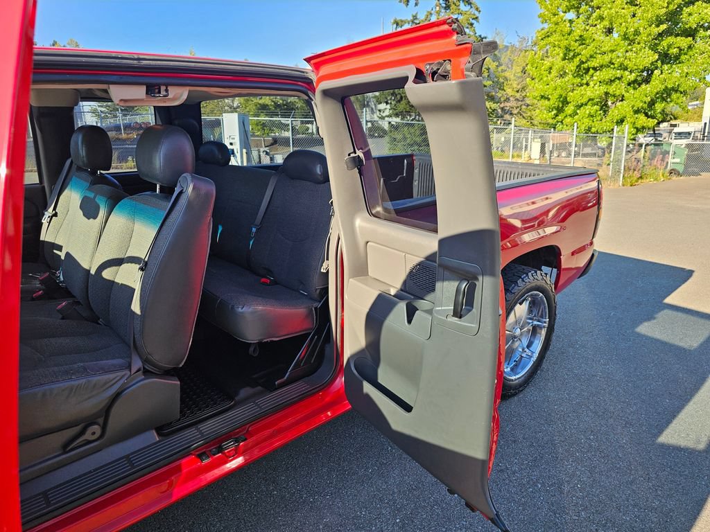Used 2006 GMC Sierra 1500 W/T RWD image 18