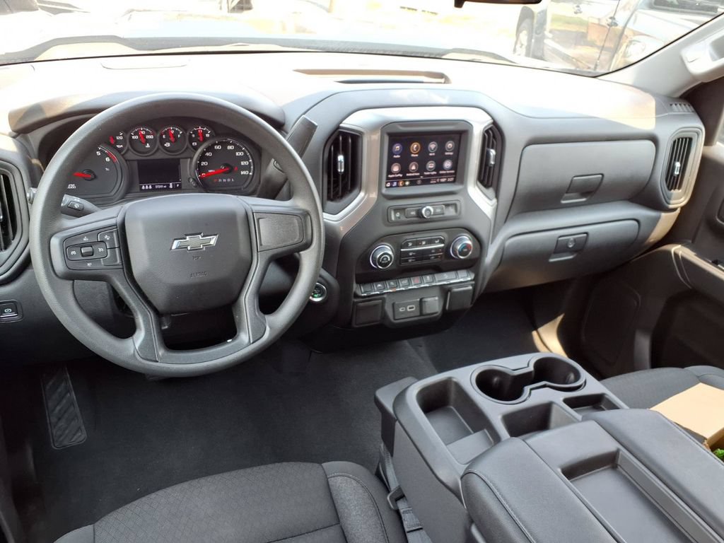 Used 2024 Chevrolet Silverado 1500 Custom Trail Boss AWD/4WD image 5
