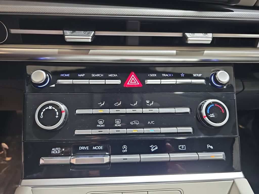 New 2026 Hyundai Santa Fe SE FWD image 24