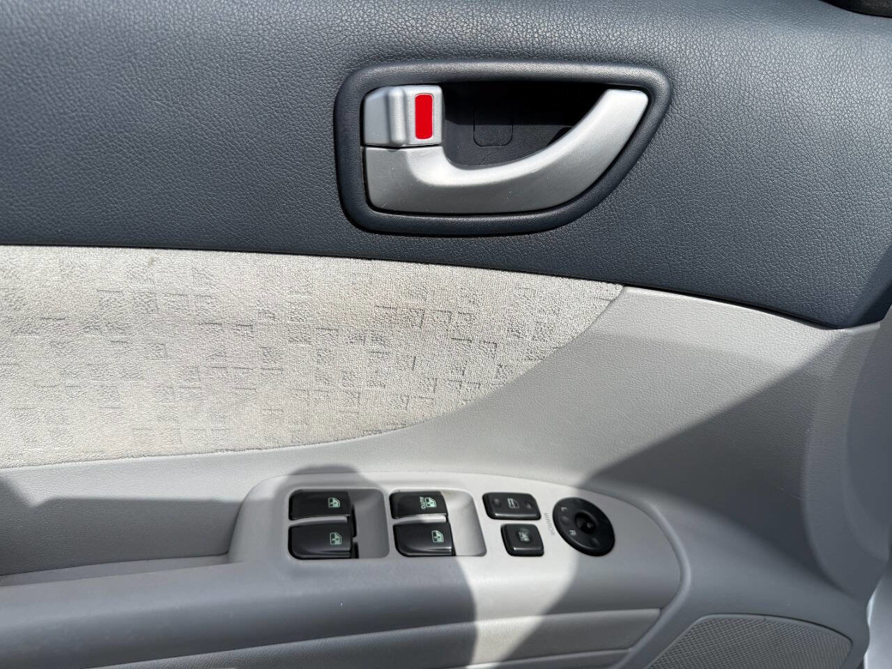 Used 2006 Hyundai Sonata GLS FWD image 16