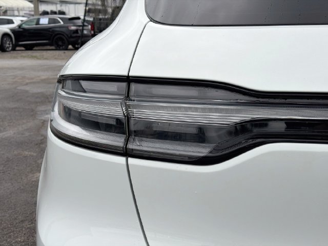 Used 2021 Porsche Macan AWD/4WD image 10