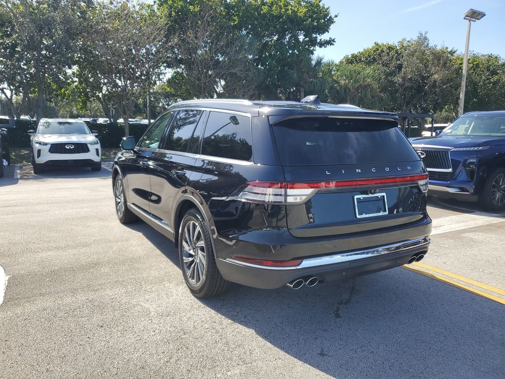 New 2026 Lincoln Aviator 2WD image 3