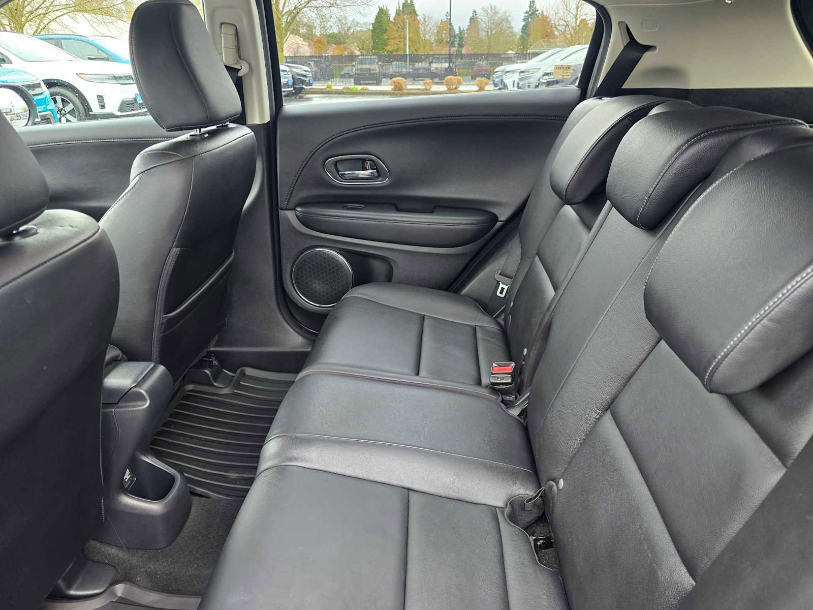 Used 2017 Honda HR-V EX-L image 32