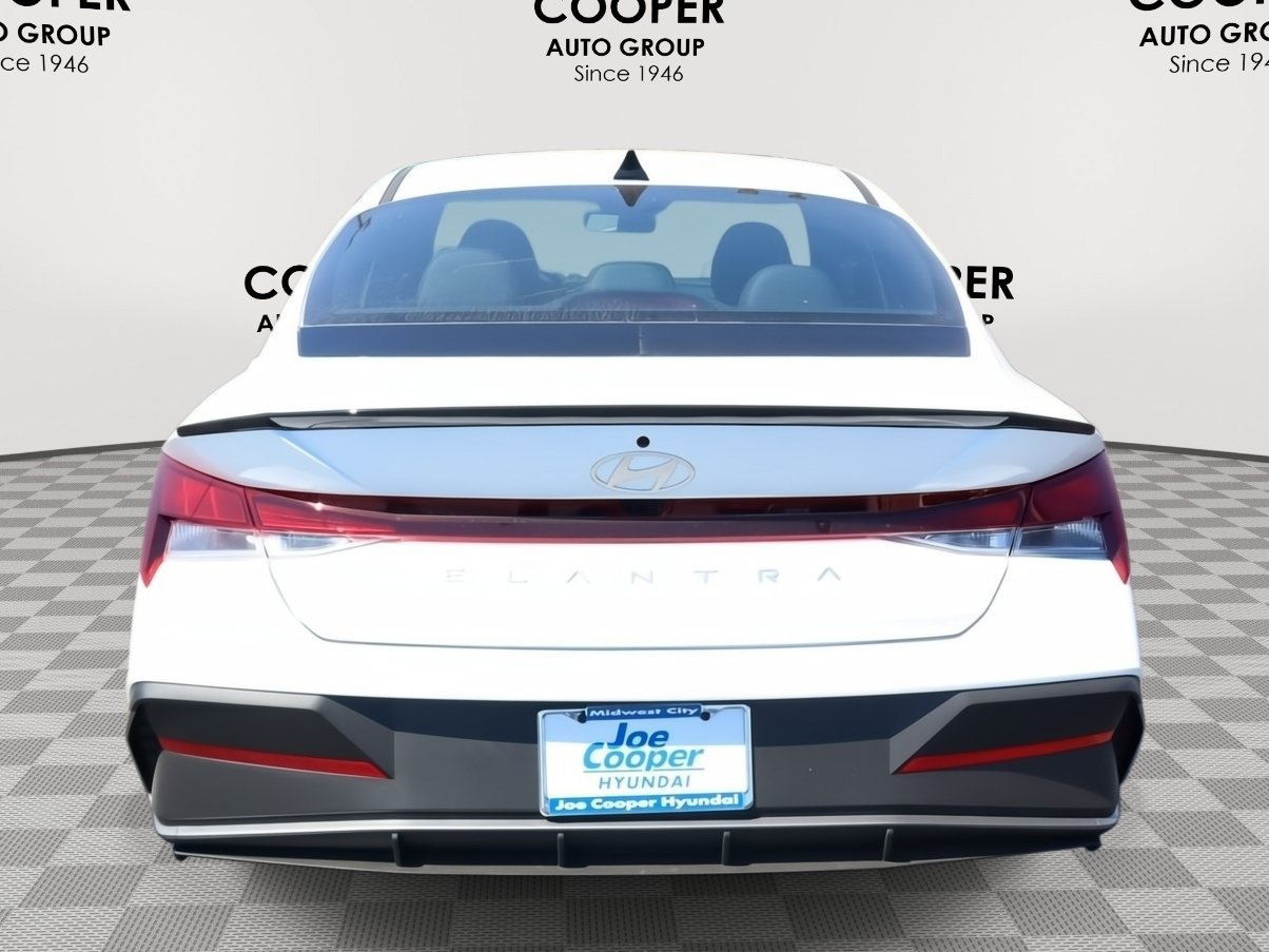 New 2026 Hyundai Elantra SEL Sport FWD image 8