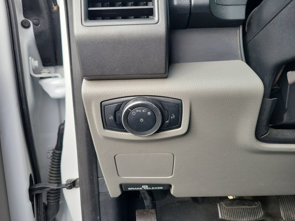 Used 2019 Ford F550 2WD Crew Cab Super Duty w/ Power Equipment Group image 15